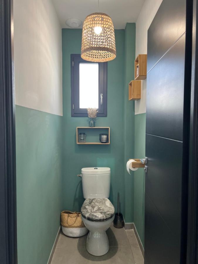Agreable Villa Recente Au Coeur D'Un Charmant Petit Village Sernhac Bagian luar foto
